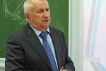 Прошел курс лекций немецкого профессора Уве Гайсбауэра 