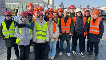 Студенты института строительства посетили завод №1 в Сибири по производству сухих строительных смесей