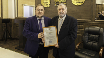 Представителю НГАСУ (Сибстрин) вручена Благодарность Минобрнауки России