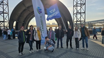 Студенты института инженерных и экологических систем (ИИЭС) помогли очистить Михайловскую набережную от мусора