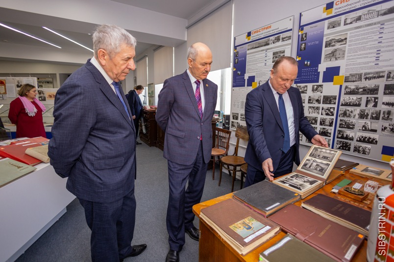 IMG_7302-800.jpg