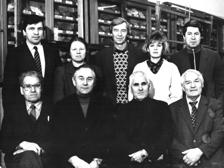 Кафедра 1982.jpg